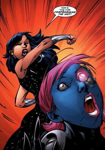 File:Donna Troy 0004.jpg