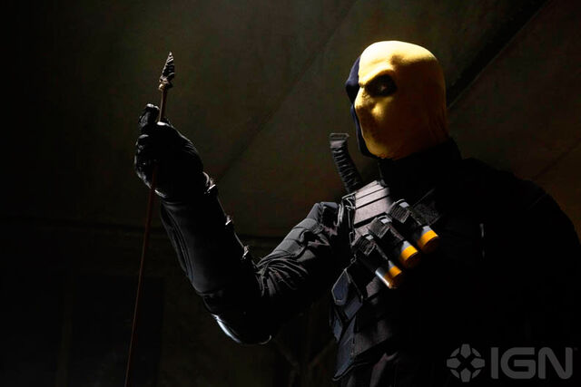 File:Deathstroke Arrow TV Series 001.jpg