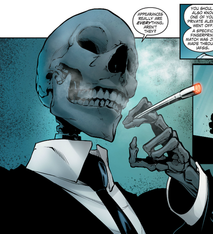 File:Mister Bones (Smallville) 002.png