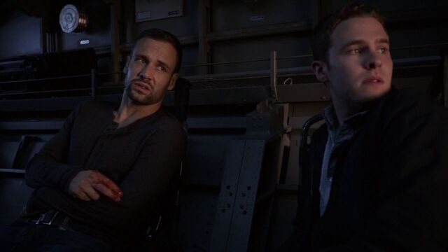 File:Lance-Hunter-Quinjet-Bleeding-Arm.jpg