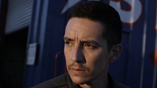 File:RobbieReyes-S4E1-Ending.jpg