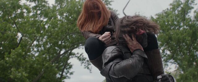 File:BlackWidow-Strangles-WinterSoldier.jpg