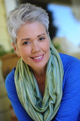 File:Elise Santora.jpg
