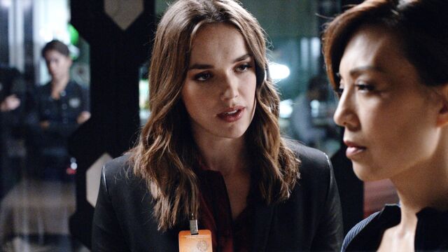 File:TG Jemma and May.jpg