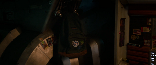 File:Peter Quill Backpack.png