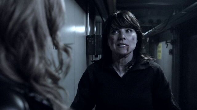 File:Isabelle-Hartely-flashback.jpg