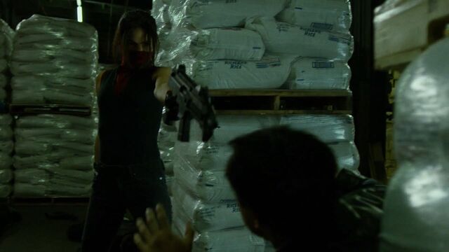 File:Elektra-Gun-YourLuckyDay.jpg