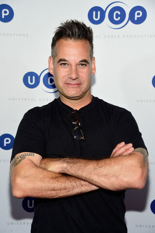 File:Adrian Pasdar.jpg