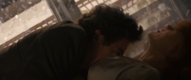 File:Bruce fall on Nat.jpg