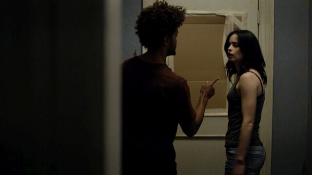 File:JessicaJones 1x01AKALadiesNight 109.jpg