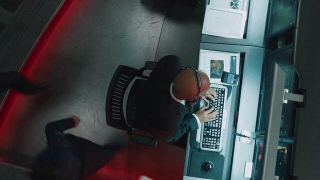 File:JasperSitwell-BaldHead-Computer.jpg