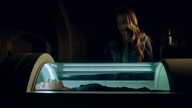 File:Hyperbaric Chamber.png