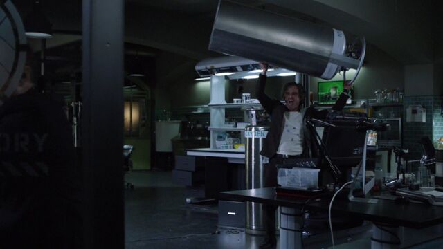 File:ZaboHyde-SuperStrength.jpg