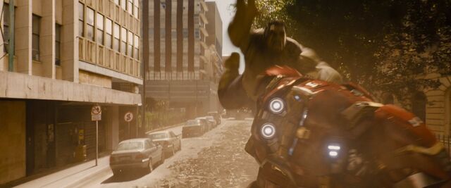 File:Hulkbuster Fight 3.jpg