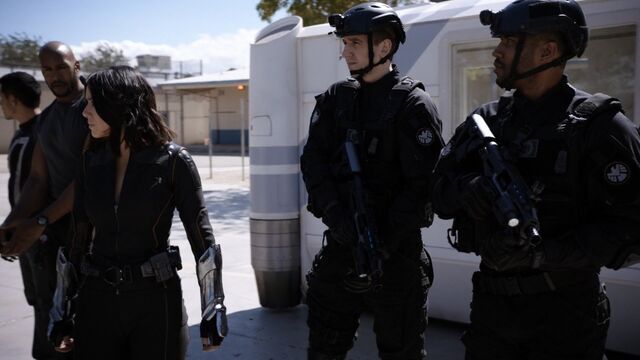 File:S.H.I.E.L.D. in prison.jpg