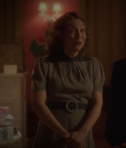File:Female Salesclerk.jpg