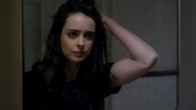 File:JessicaJones 1x06 AKAYoureAWinner 303.jpg