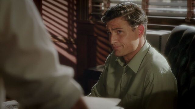 File:DanielSousa-S2E1-Look.jpg