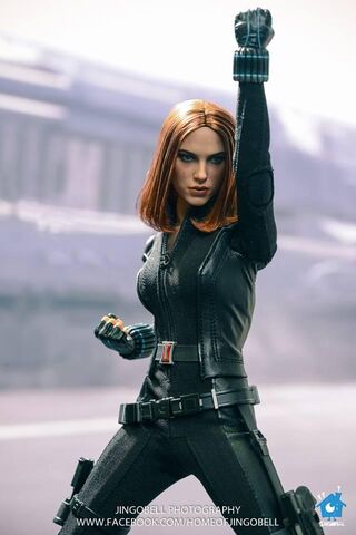File:Black Widow Hot Toy 4.jpg