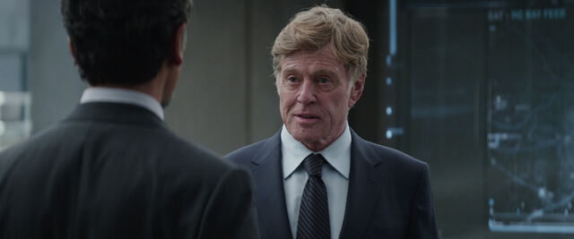 File:AlexanderPierce-SpeaksTo-Singh.jpg