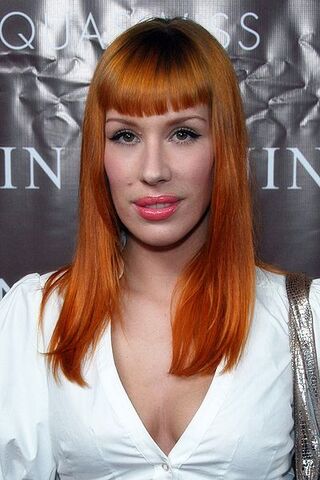 File:Esthero.jpg