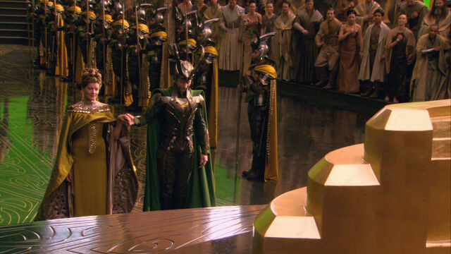 File:Filiming Thor on set 3.jpg