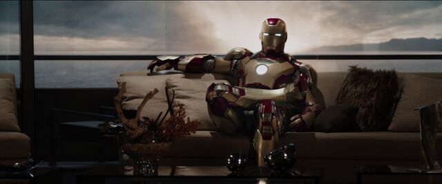 File:Iron-man-seet.jpg