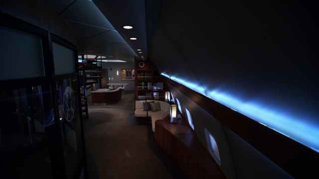 File:Bus5-YWEH.png