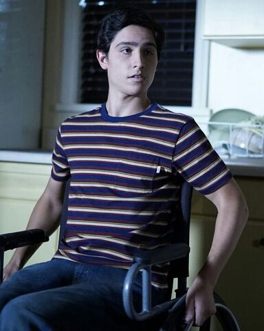 File:Gabe Profile.jpg