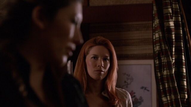 File:Alisha-ordered-to-guard-Raina.jpg