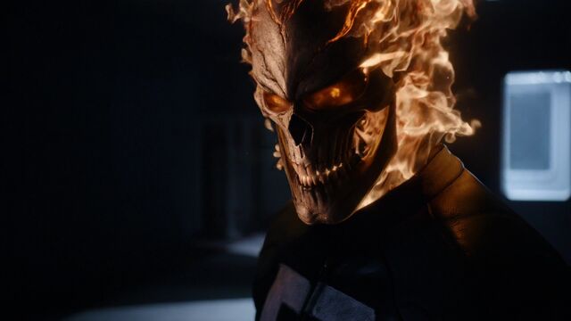 File:GhostRider-Photograph-S4E2.jpg