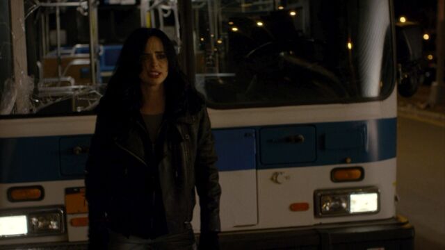 File:JessicaJones 1x06 AKAYoureAWinner 460.jpg