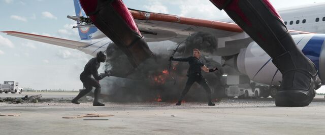 File:Hawkeye Civil War10.jpg