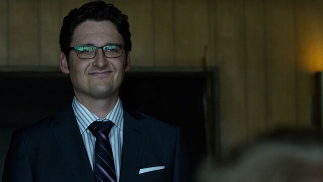 File:JWesley-AwkwardGrin-S1E5.jpg