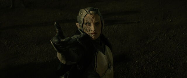 File:MalekithStealsAether.jpg