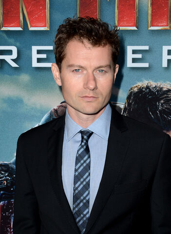 File:James Badge Dale.jpg