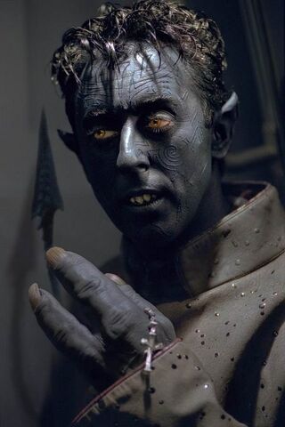 File:2011-06-24 084211 nightcrawler09 lrg.jpg