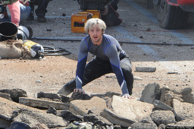 File:O-AARON-TAYLOR-JOHNSON-900.jpg