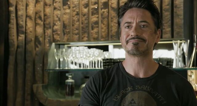 File:Tony talking to Loki.jpg