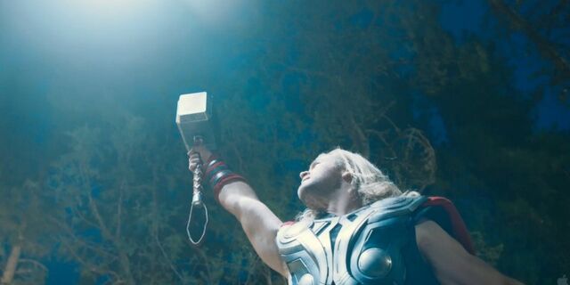 File:Thor avengers hammer-lightning.jpg