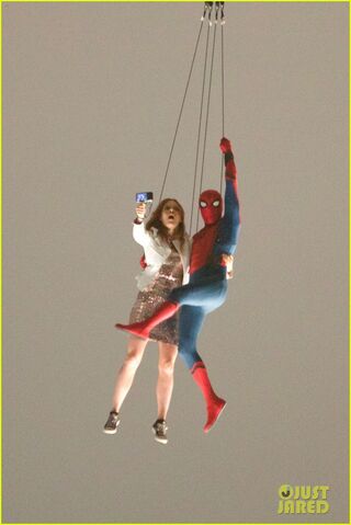 File:Spider-man-stunt-doubles-helicopter-scene-06.jpg