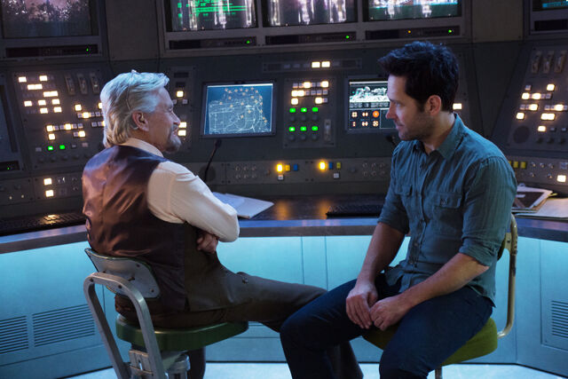File:AntManHankPymScottLang.jpg