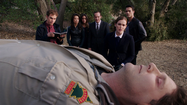 File:CoulsonsTeam1-AoSFZZT.png