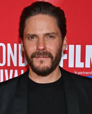 File:Daniel Bruhl.jpg