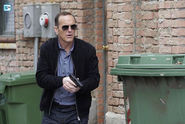 File:AoS-S3-E15-03.jpg