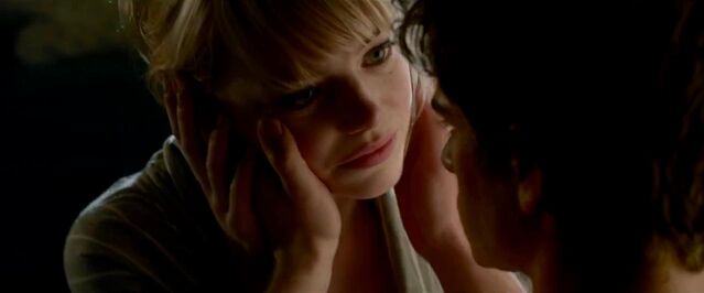 File:Emma-stone-gwen-stacy-and-andrew-garfield.jpg