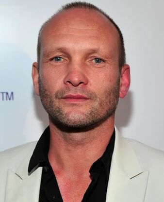 File:Andrew Howard.jpg