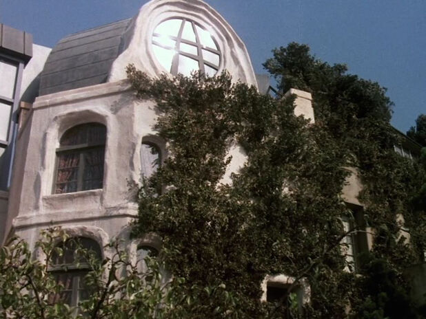 File:Sanctum-sanctorum2.jpg