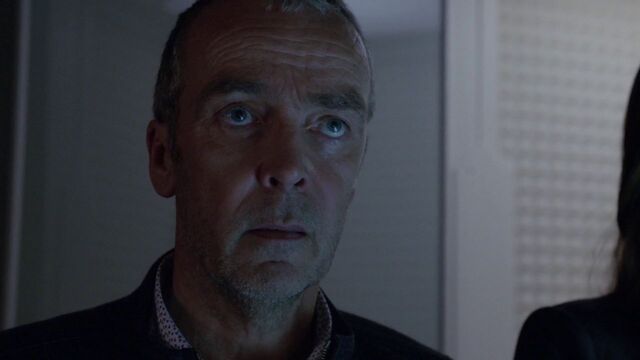 Fichier:HRadcliffe-BlueLight-BP.jpg
