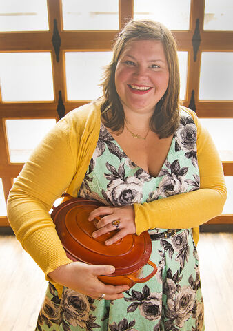 File:Katrina with pot.jpg